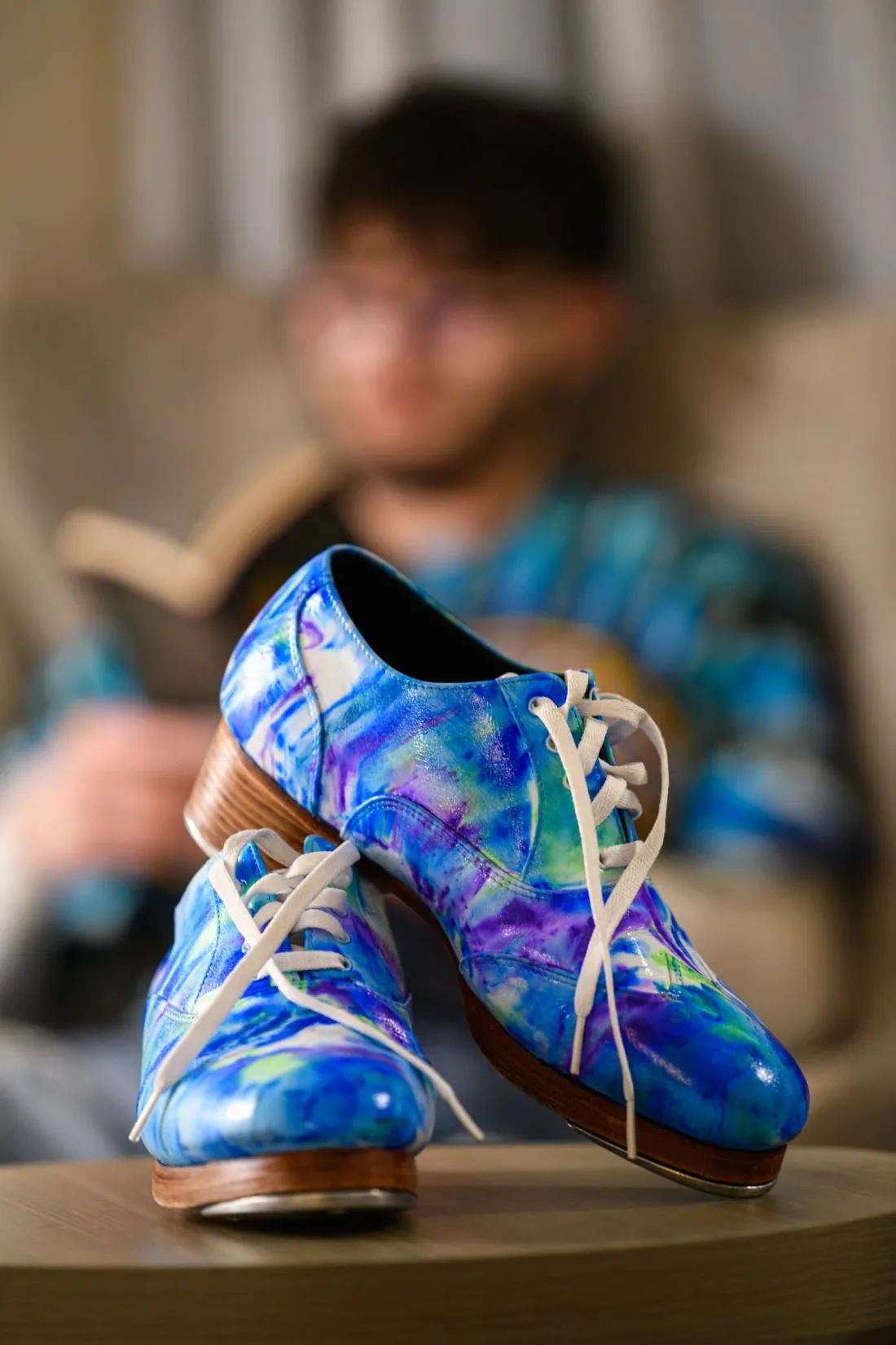 Detail von Tanzschuhen und Fußarbeit